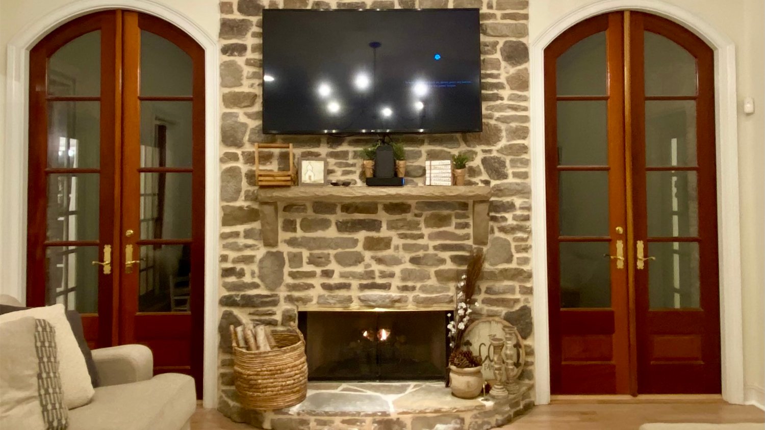 arched door in home